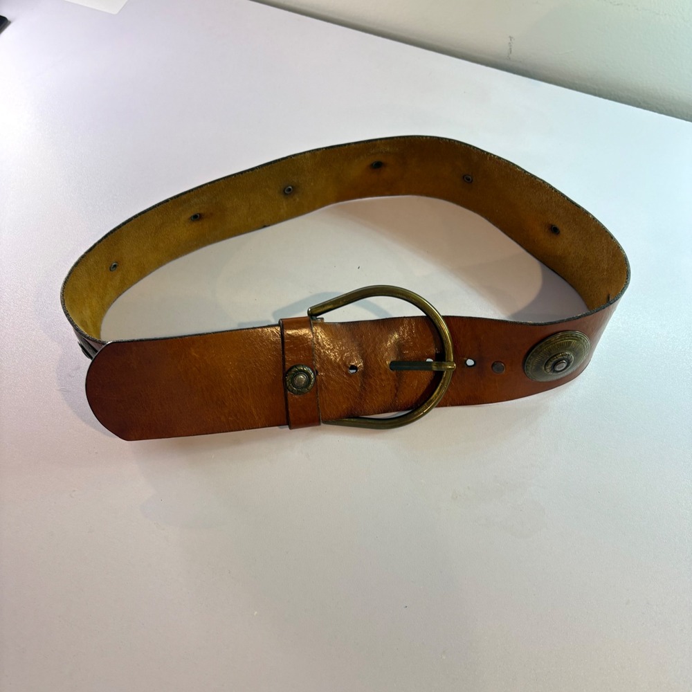 ♾️Vintage Brown Leather Wide Waist Belt Western Boho Brass Medallion Studded♾️ - Picture 2 of 10